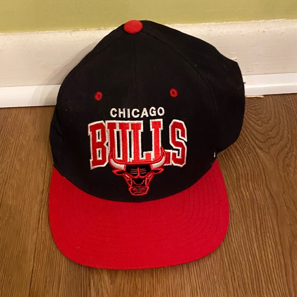 Chicago Bulls Black and Red Cap